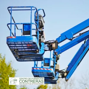 Obtén tu título de TPC Operador de Plataforma Elevadora 8h en Formación Contreras. Formación PRL práctica y homologada. ¡Inscríbete hoy!
