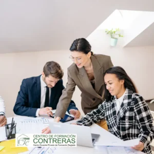 Especialízate en Control de Gestión en la empresa Online. Domina presupuestos, desviaciones y el Cuadro de Mando Integral. ¡Infórmate hoy!