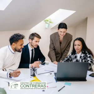 Aprende técnicas de negociación, cierre de ventas y fidelización con el curso online de Formación Contreras. Mejora tus resultados comerciales. Inscríbete.