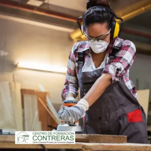 Curso TPC Carpintería de Madera 20h en Sevilla. Obtén tu acreditación oficial en PRL de forma presencial con Formación Contreras. ¡Inscríbete!